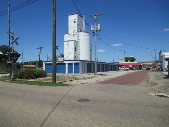 Mount Vernon Hardware and Storage: 310 - 400 Vine Street, Mount Vernon, OH 43050